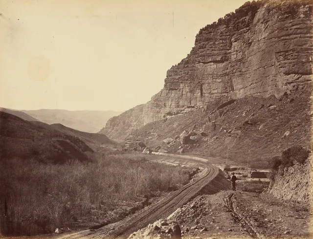 Railroad Visions wallpaper: Looking Down Echo Canon from Death Rock 1869